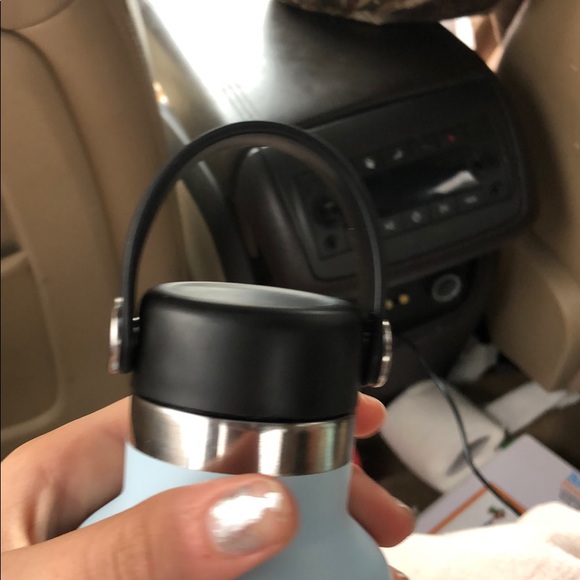 Hydro flask - Picture 2 of 6